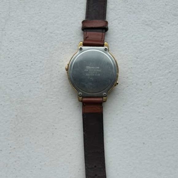 Vintage Disney’s MICKEY MOUSE  Watch - LORUS V421-0002 - Picture 6 of 6